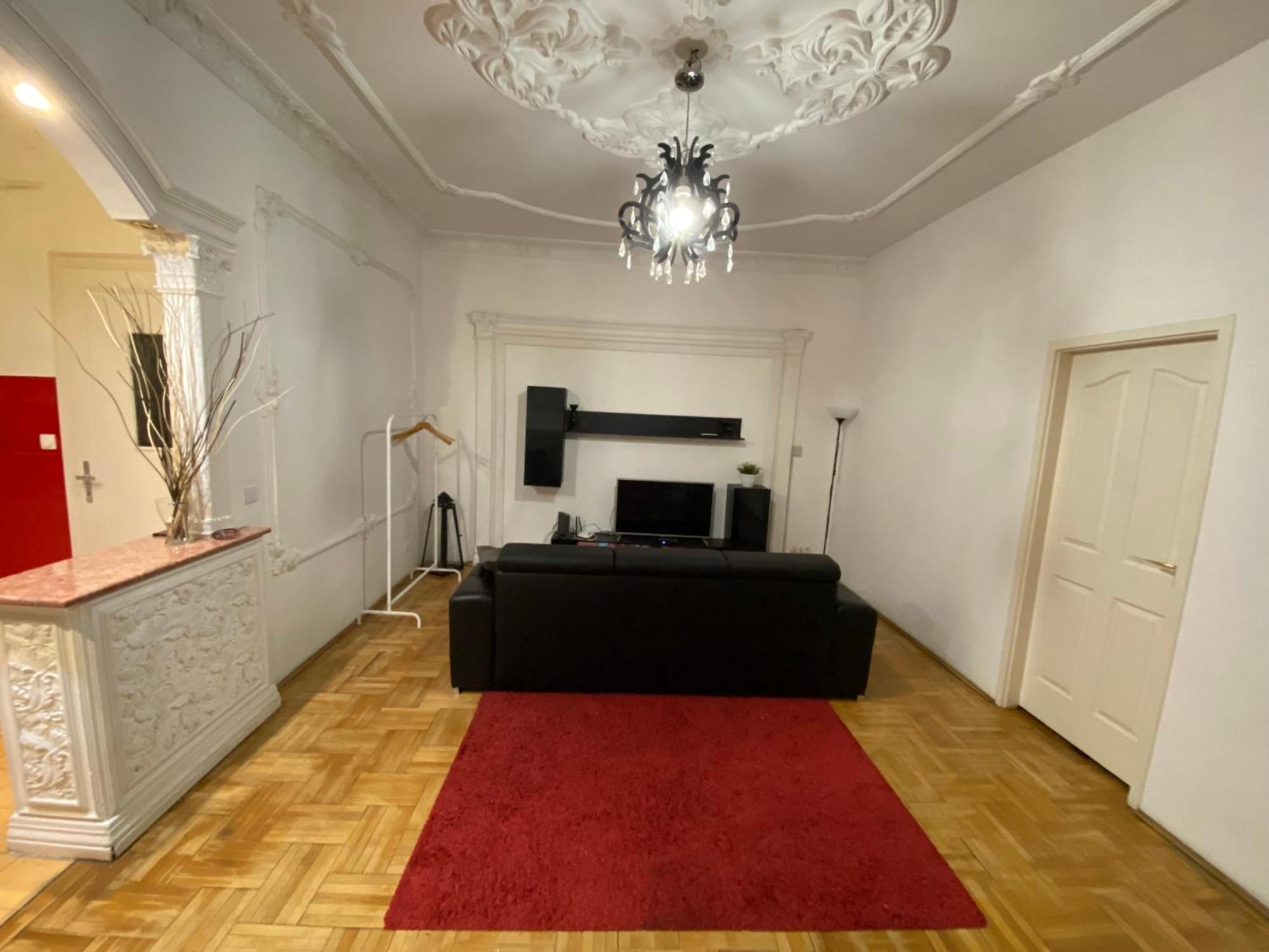 & Next Danube Promenade Apartment